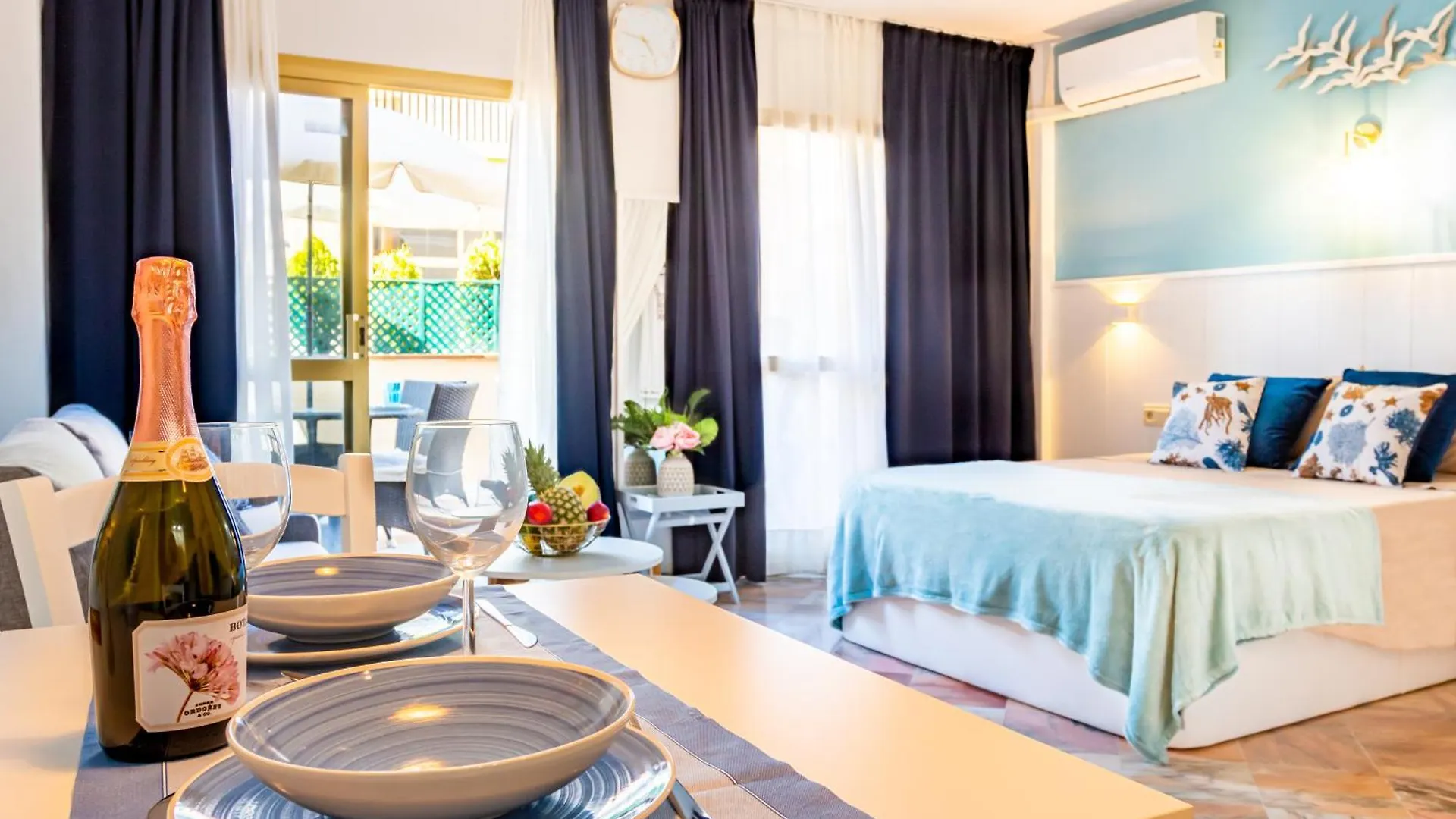 Oleholidays 604 Romana Junto Al Mar location